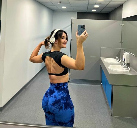 Bethany Tomlinson OnlyFans XXX