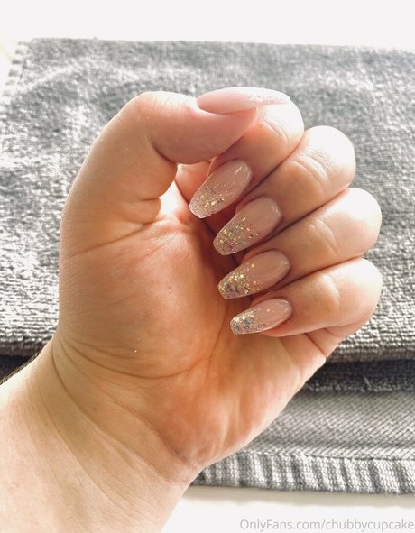 chubbycupcake OnlyFans Nacktbilder