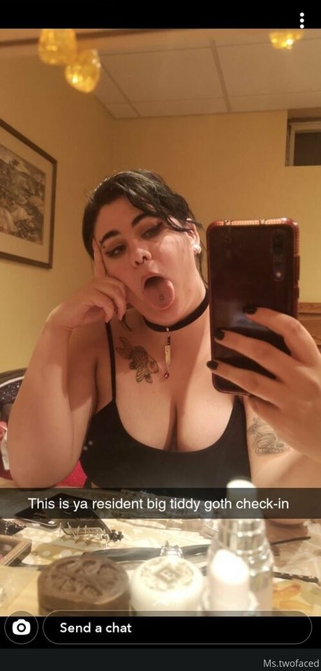 mrandmrstwofaced OnlyFans Sextape geleakt