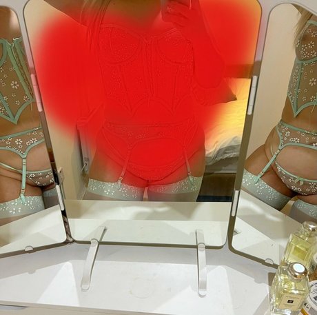 Jessylou OnlyFans Leaks