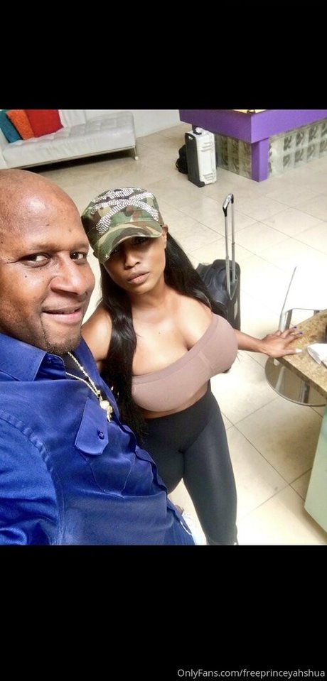 freeprinceyahshua NurlyFans-Brüste