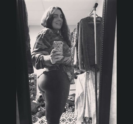 Kara Greene_ Bilder OnlyFans