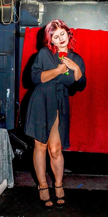 missrockersupreme Bilder OnlyFans