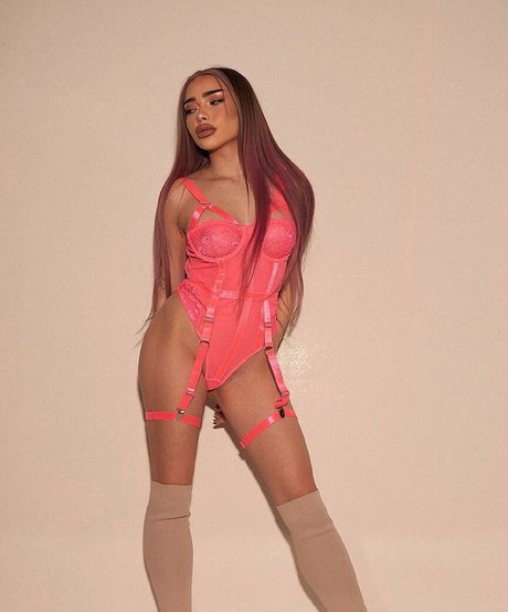 Emona Nacktbilder von OnlyFans geleakt