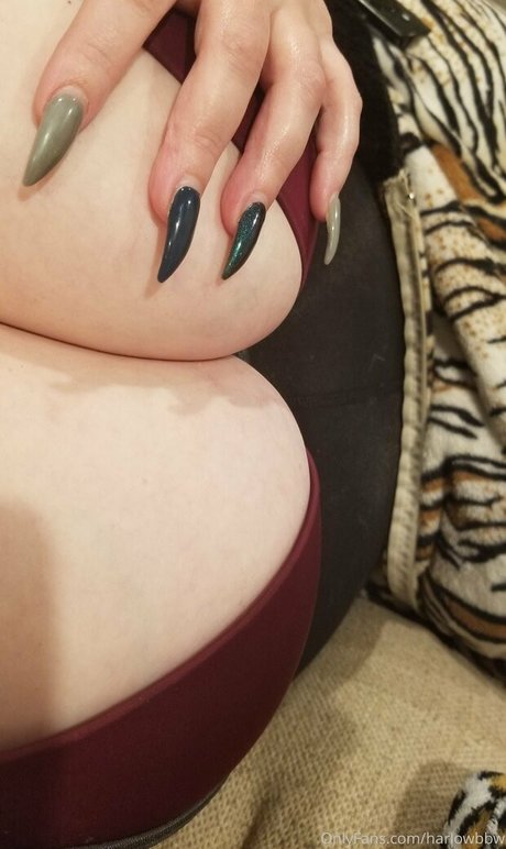 harlowbbw OnlyFans Striptease