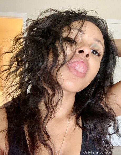 anyaivy Nacktbilder von OnlyFans
