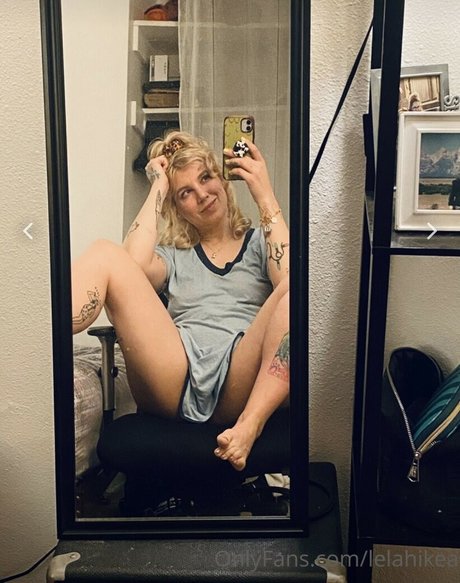 lelahikea OnlyFans nackte Brüste