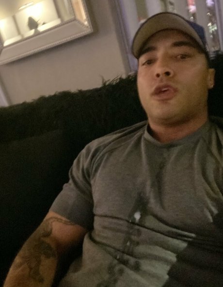 thefackelmayer OnlyFans Model Fotos