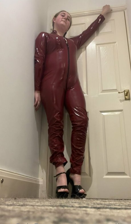 giantrozalina OnlyFans Nacktbilder geleakt