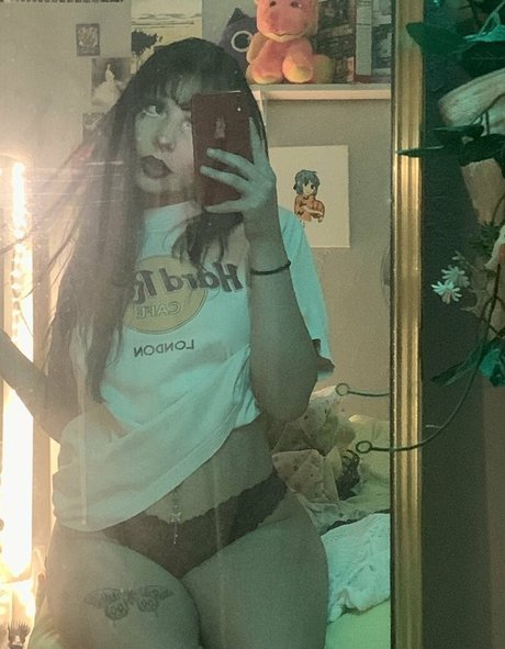 mommystrawberry Strip OnlyFans