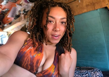 ayvashippie OnlyFans Bilder nackt