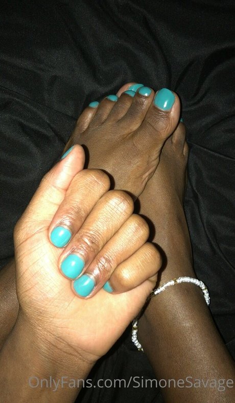 simonesavage OnlyFans-Inhalte