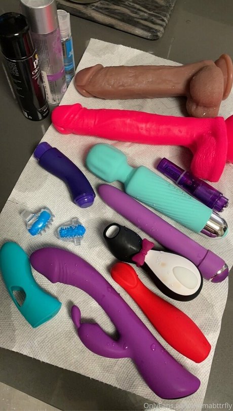 emmabttrfly Leaked OnlyFans Content