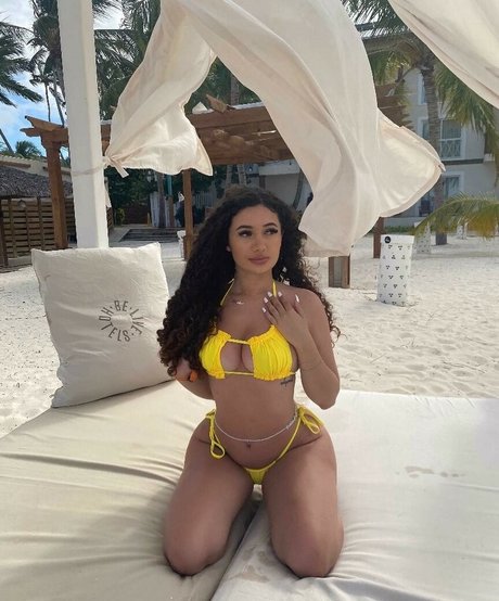 Christina April Amaral OnlyFans Leak