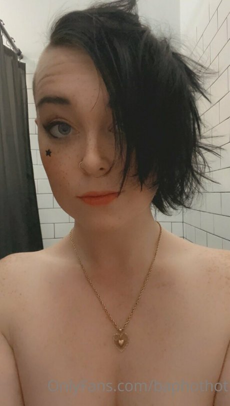 baphothot OnlyFans Lesbisch