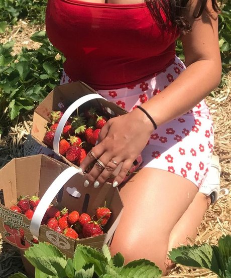 Nada C OnlyFans Arsch Leak