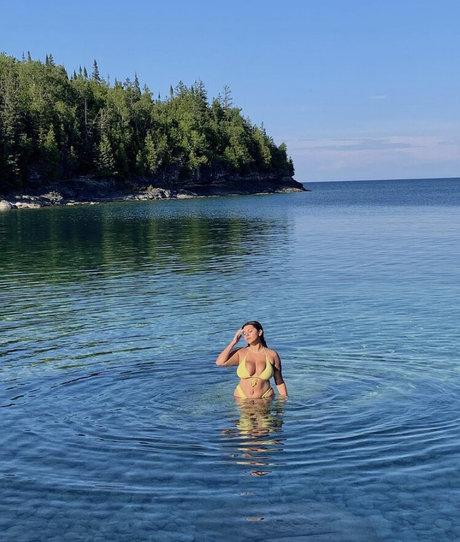 Nada C OnlyFans geleakte Bilder