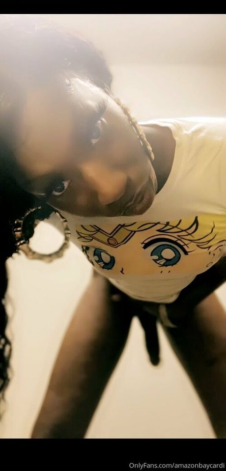 amazonbaycardi OnlyFans Bilder