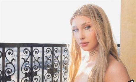 achselhöhlen lecken onlyfans Aktbilder Vorschau