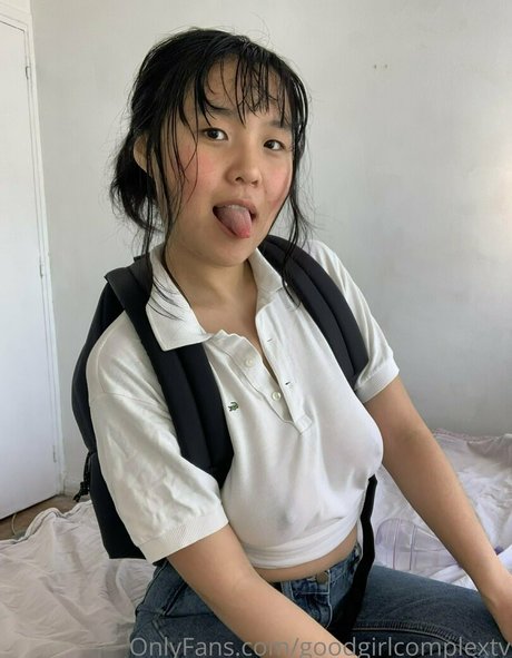 goodgirlcomplextv OnlyFans Nacktbilder