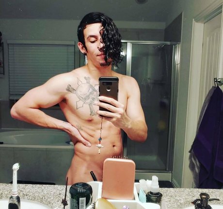 cagedangelcosplayfree Leaks von Nacktbildern auf OnlyFans