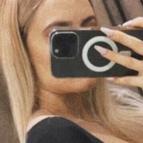 Modestal Nackt auf OnlyFans