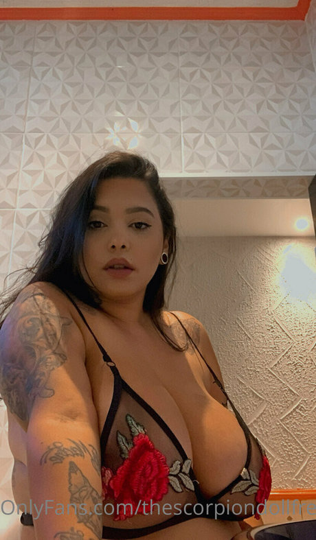 thescorpiondollfree OnlyFans Porn Nackt