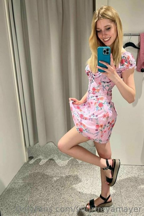 Freyamayer Porn OnlyFans Leaks