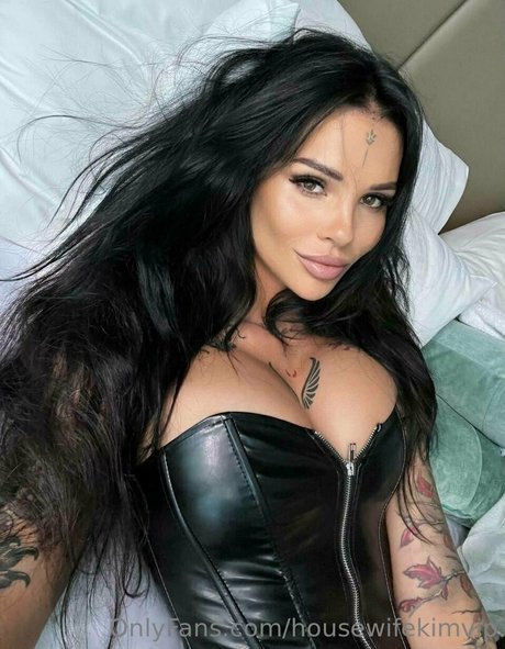 housewifekimvip XXX OnlyFans