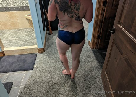 laur zombi Nacktbilder von OnlyFans geleakt