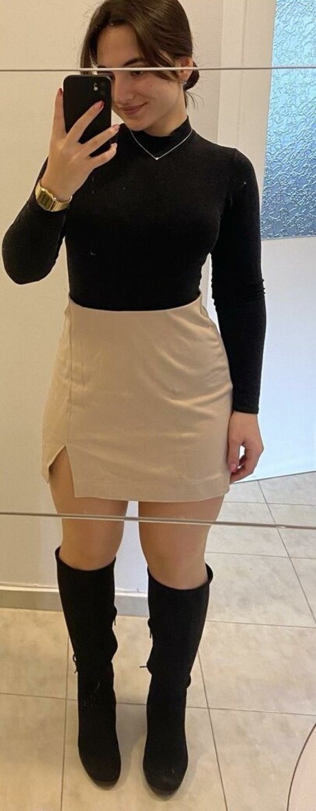 Peachellina Nackt auf OnlyFans