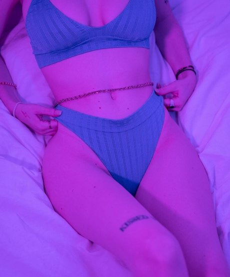 Caponce Nacktporno OnlyFans