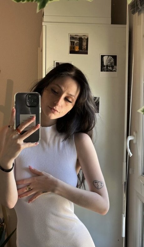 Caponce Nacktpornos auf OnlyFans