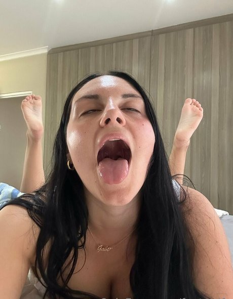 foot wife OnlyFans Nacktbilder