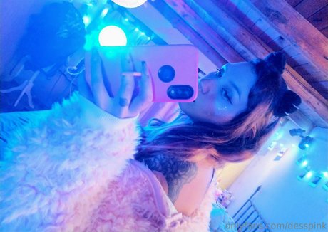 desspink OnlyFans schlank