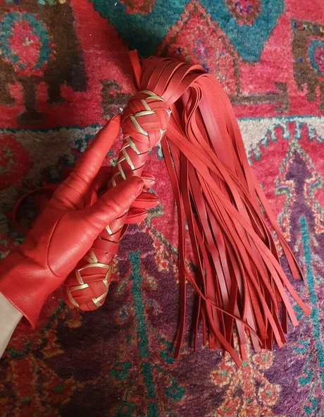 mistresselena Nacktbilder auf OnlyFans