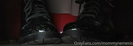 mommynemesis OnlyFans kostenlos geleakt