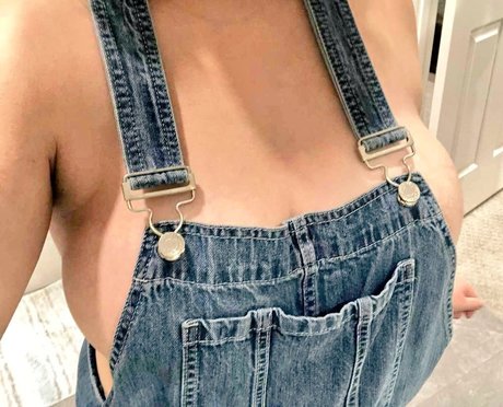 Salaciouspeachy Kostenloses OnlyFans