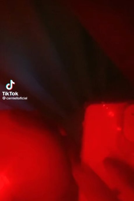 Maria Eduarda Carniello Nackt auf OnlyFans Leak