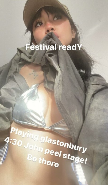 Beabadoobee Leaked OnlyFans Bilder