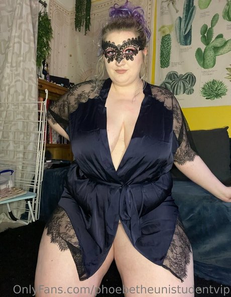 phoebetheunistudentvip OnlyFans geleakt.