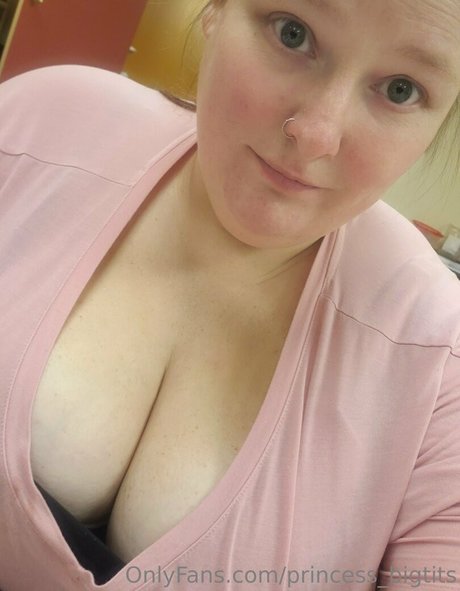 princess bigtits OnlyFans-Pornoleak