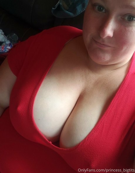 princess bigtits Nacktbilder von OnlyFans