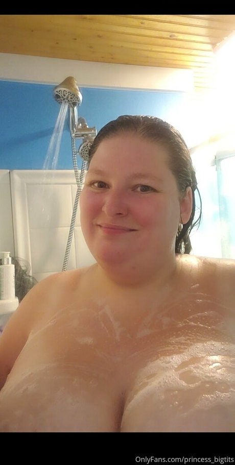 princess bigtits NurlyFans-Pornos