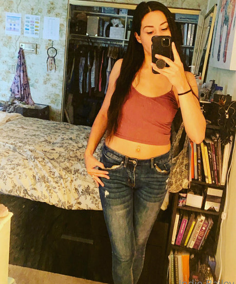 indiebailey Neue geleakte OnlyFans-Inhalte