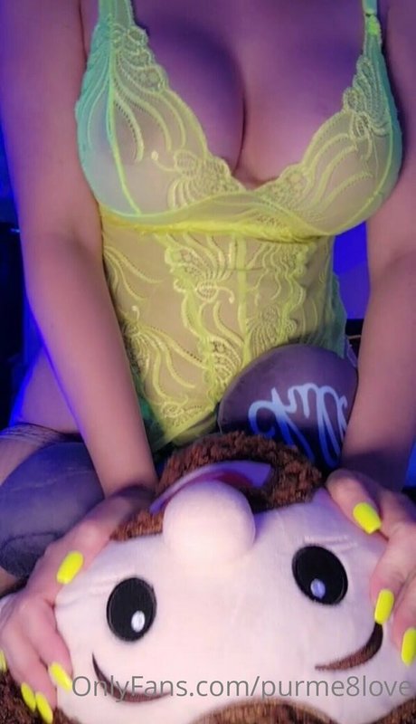 purme8love Porn OnlyFans Leak