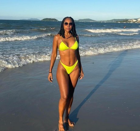 Negra Li OnlyFans-Seite