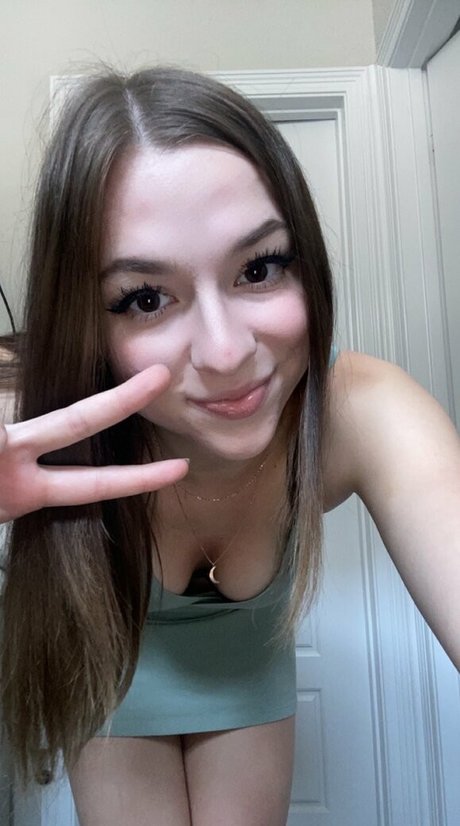 Tinastoopider OnlyFans-Leak