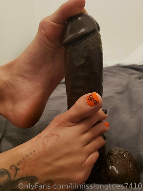 lilmisslongtoes7410 OnlyFans