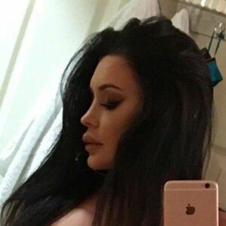 Emmagreen Leak von OnlyFans Pornografie